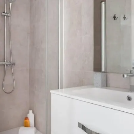 Delightfull With Terraze 3beds Appartamento