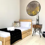 Delightfull With Terraze 3beds Apartamento