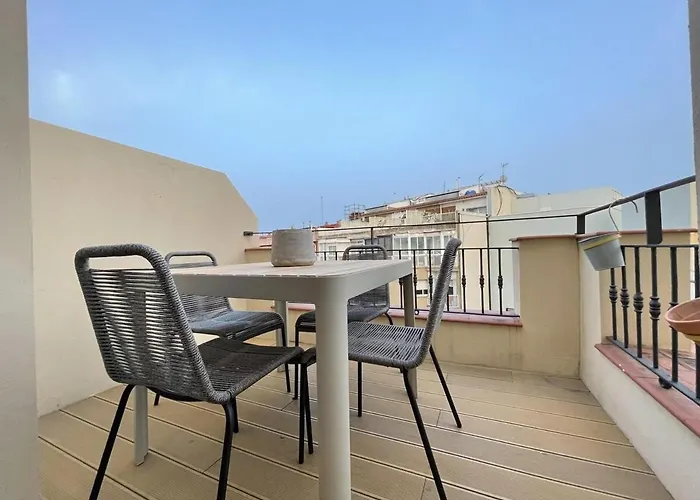 Delightfull With Terraze 3beds Apartmán