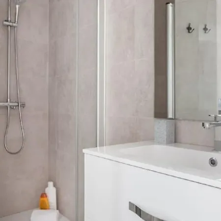 Apartamento Delightfull With Terraze 3beds Barcelona